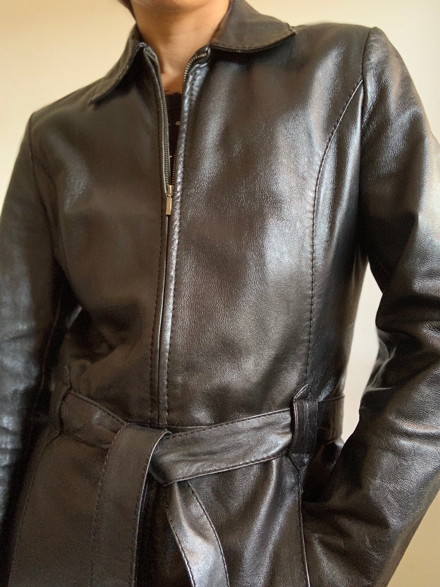 Veste en cuir noir