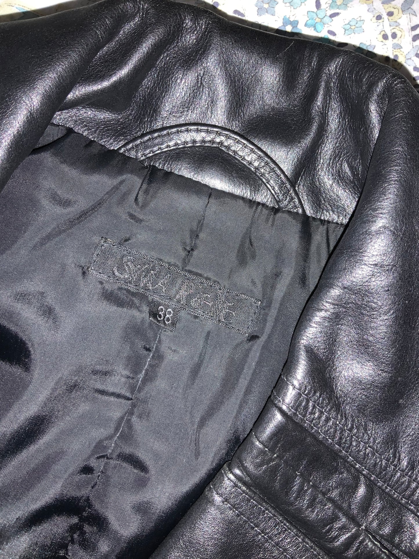 Veste longue vintage en cuir noir - M