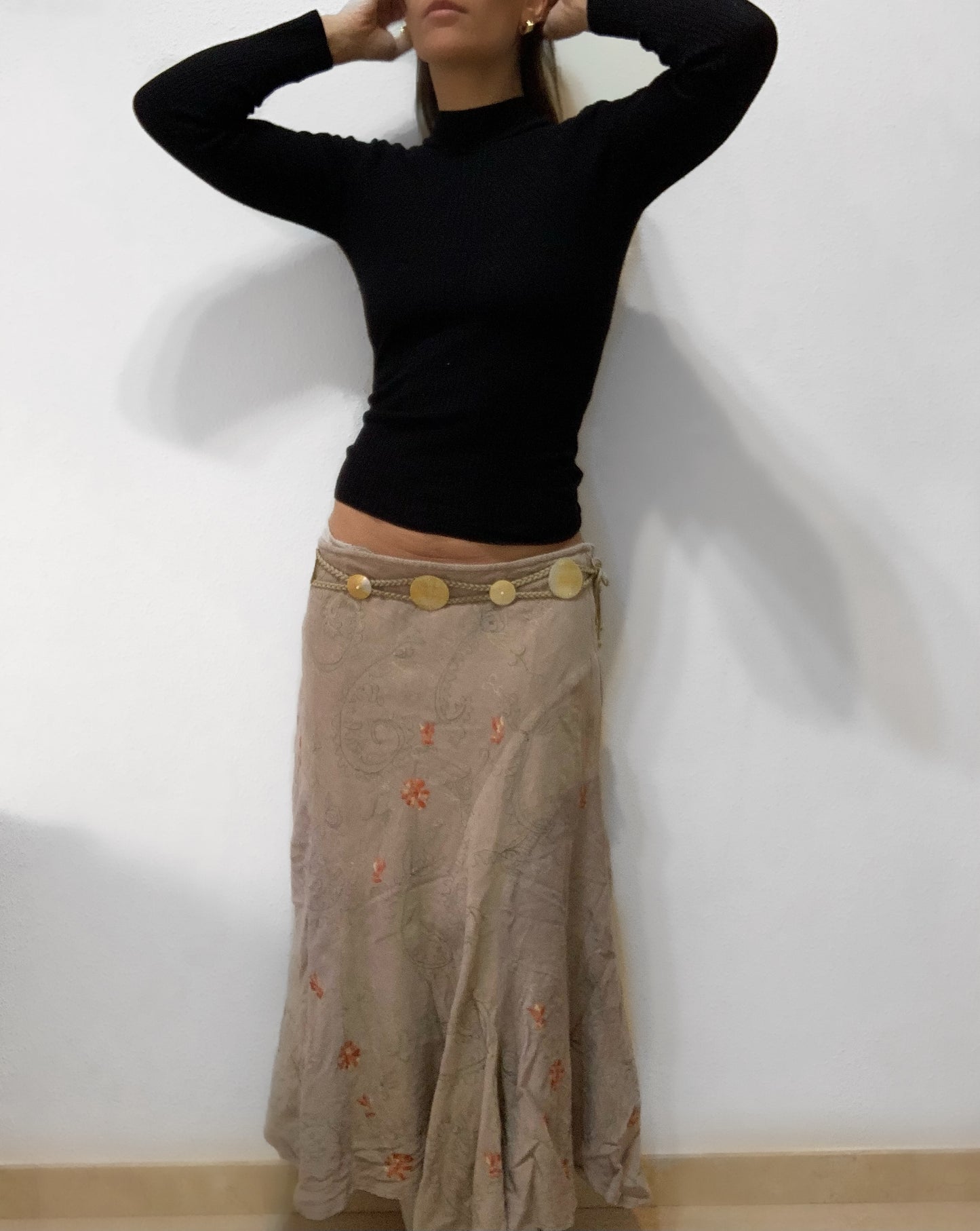 Jupe midi asymétrique en velours côtelé brodé beige foncé - L