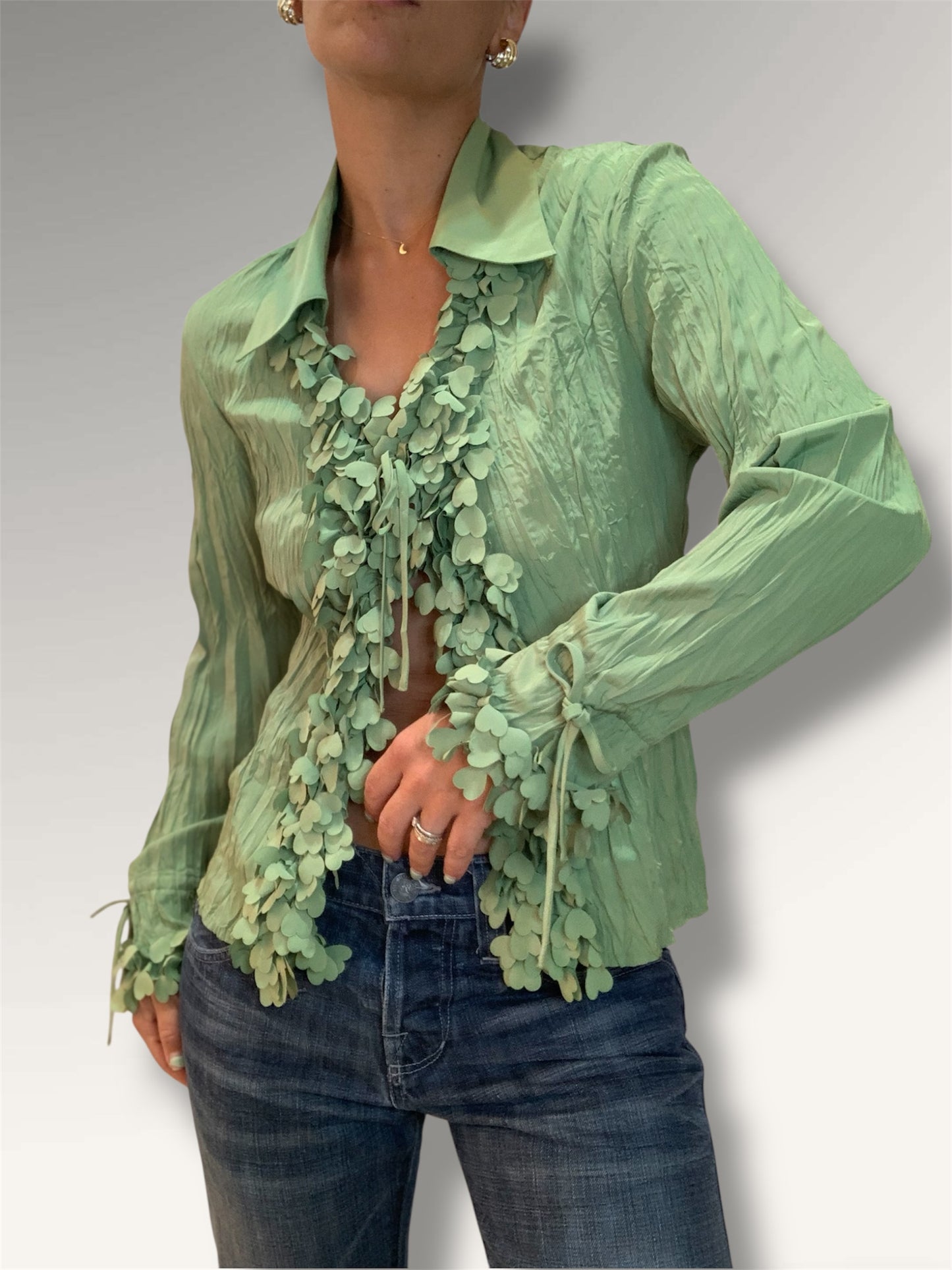 Jabot shirt in light green - M