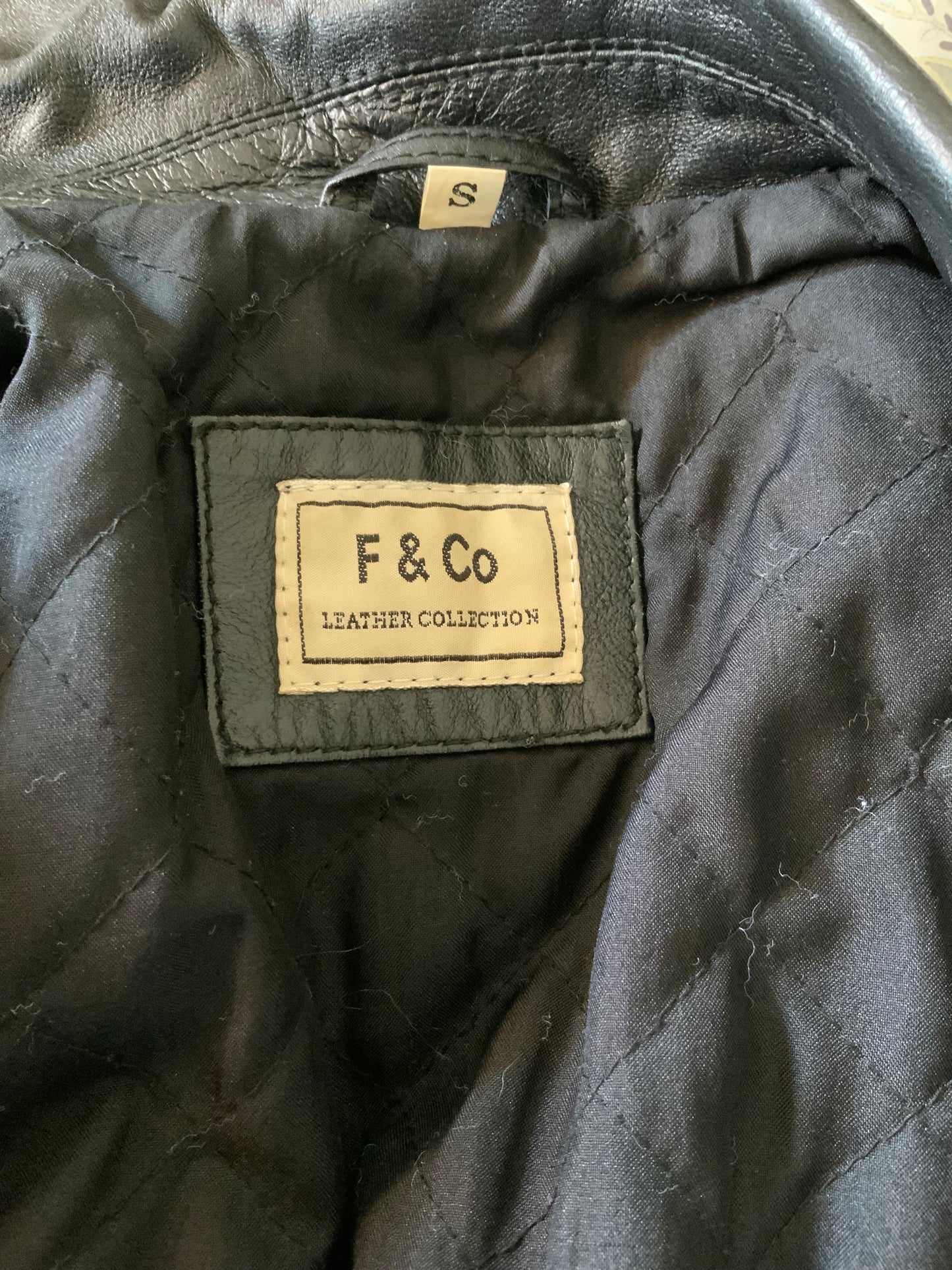 Veste en cuir noir