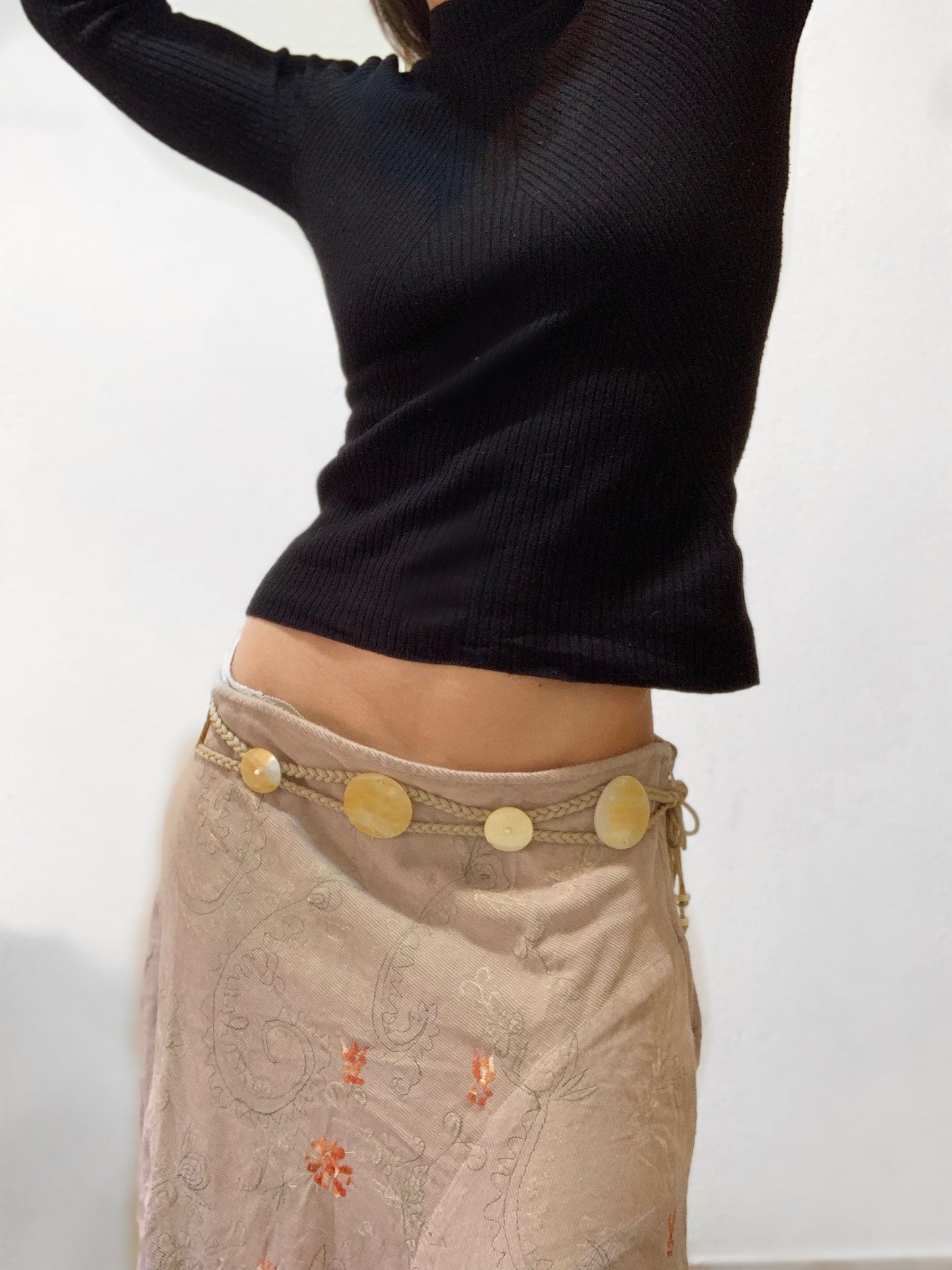 Jupe midi asymétrique en velours côtelé brodé beige foncé - L