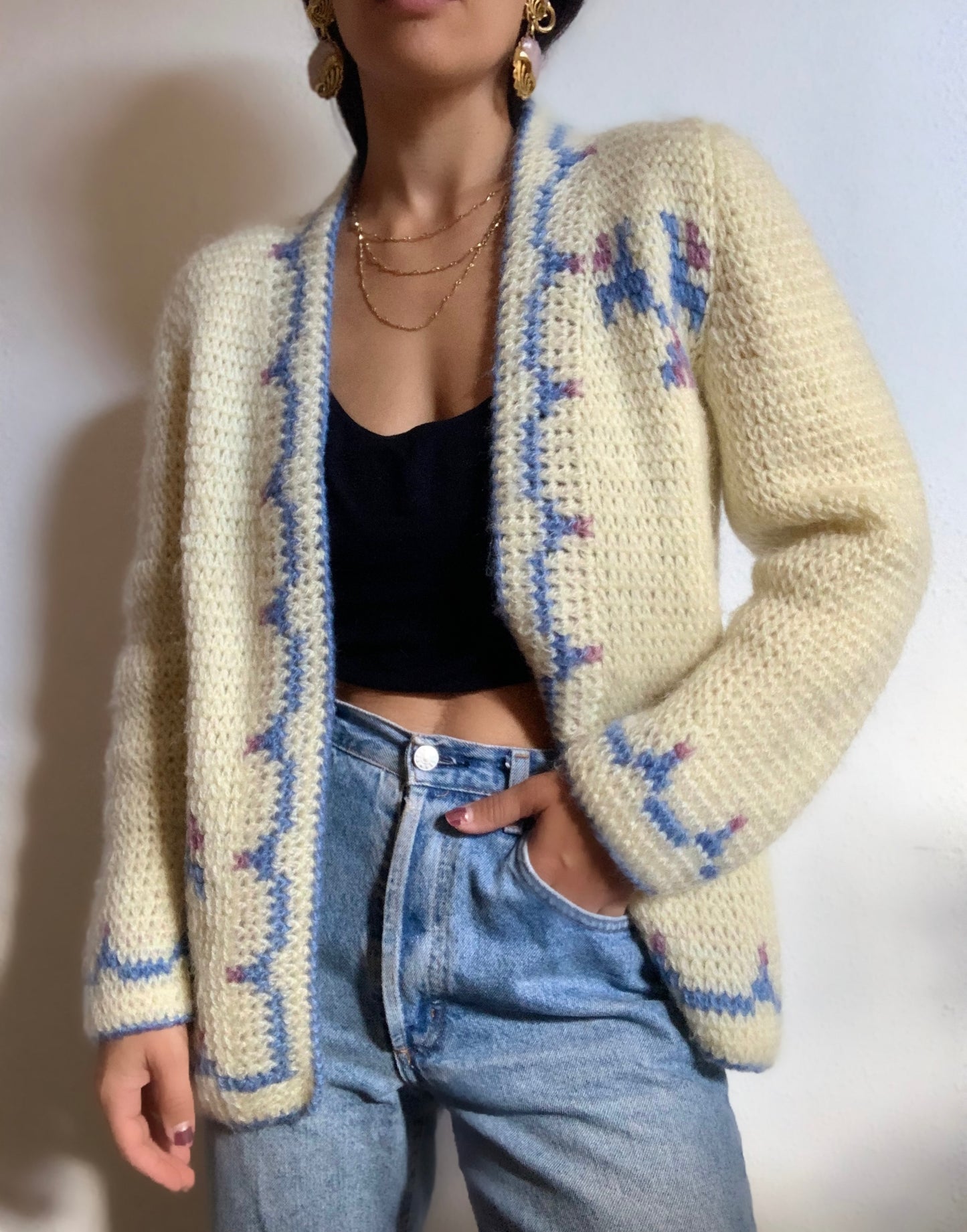 Cardigan ouvert fait main, crème et bleu - M