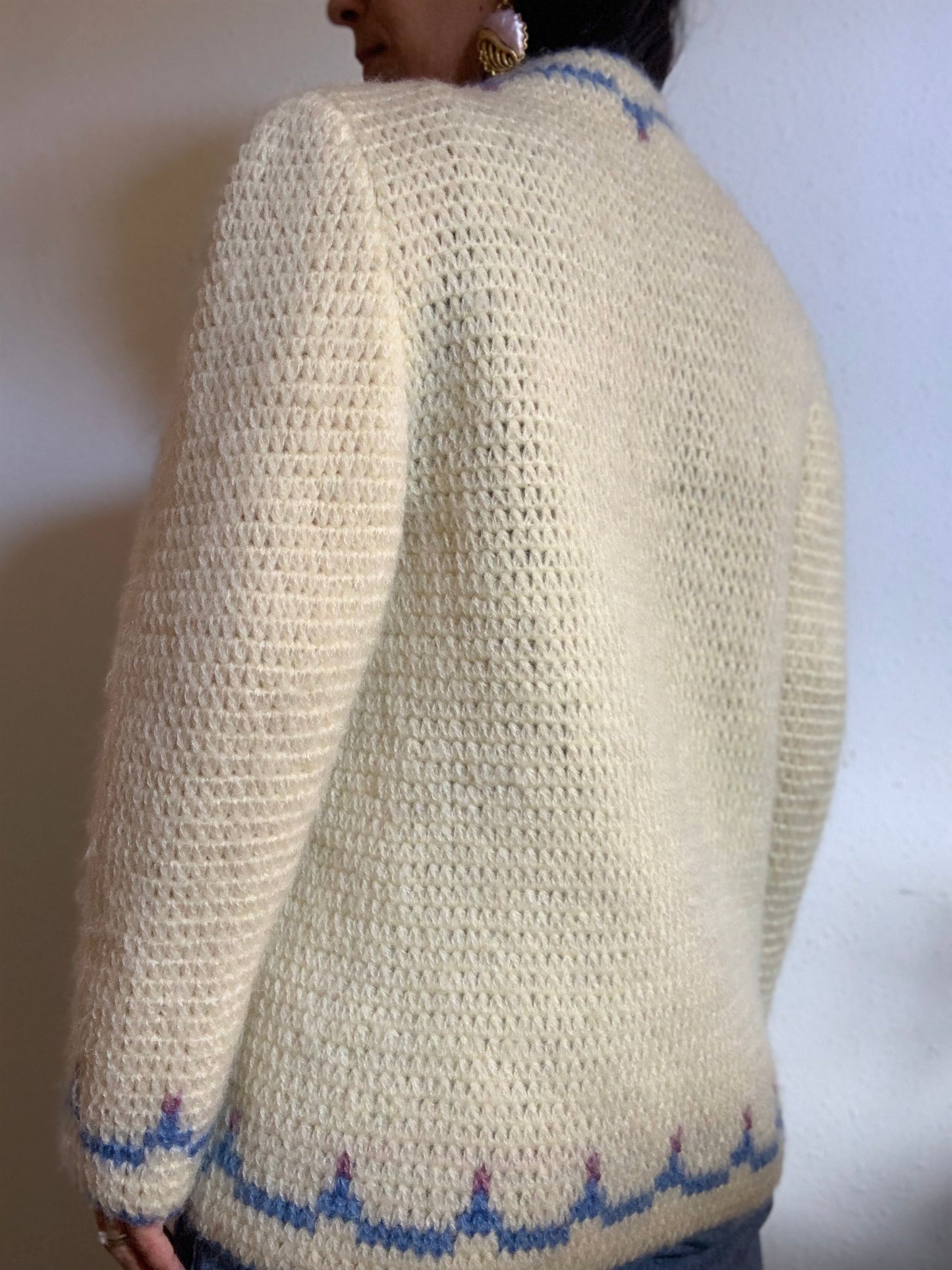 Cardigan ouvert fait main, crème et bleu - M