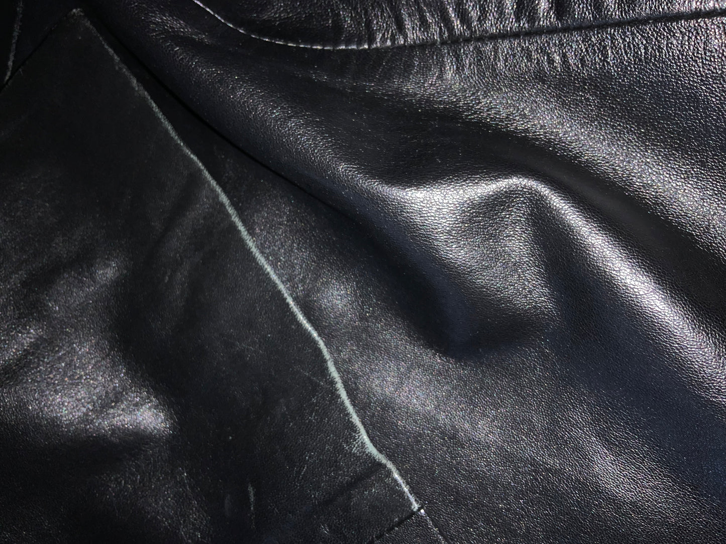 Blazer boutonné en cuir noir - L