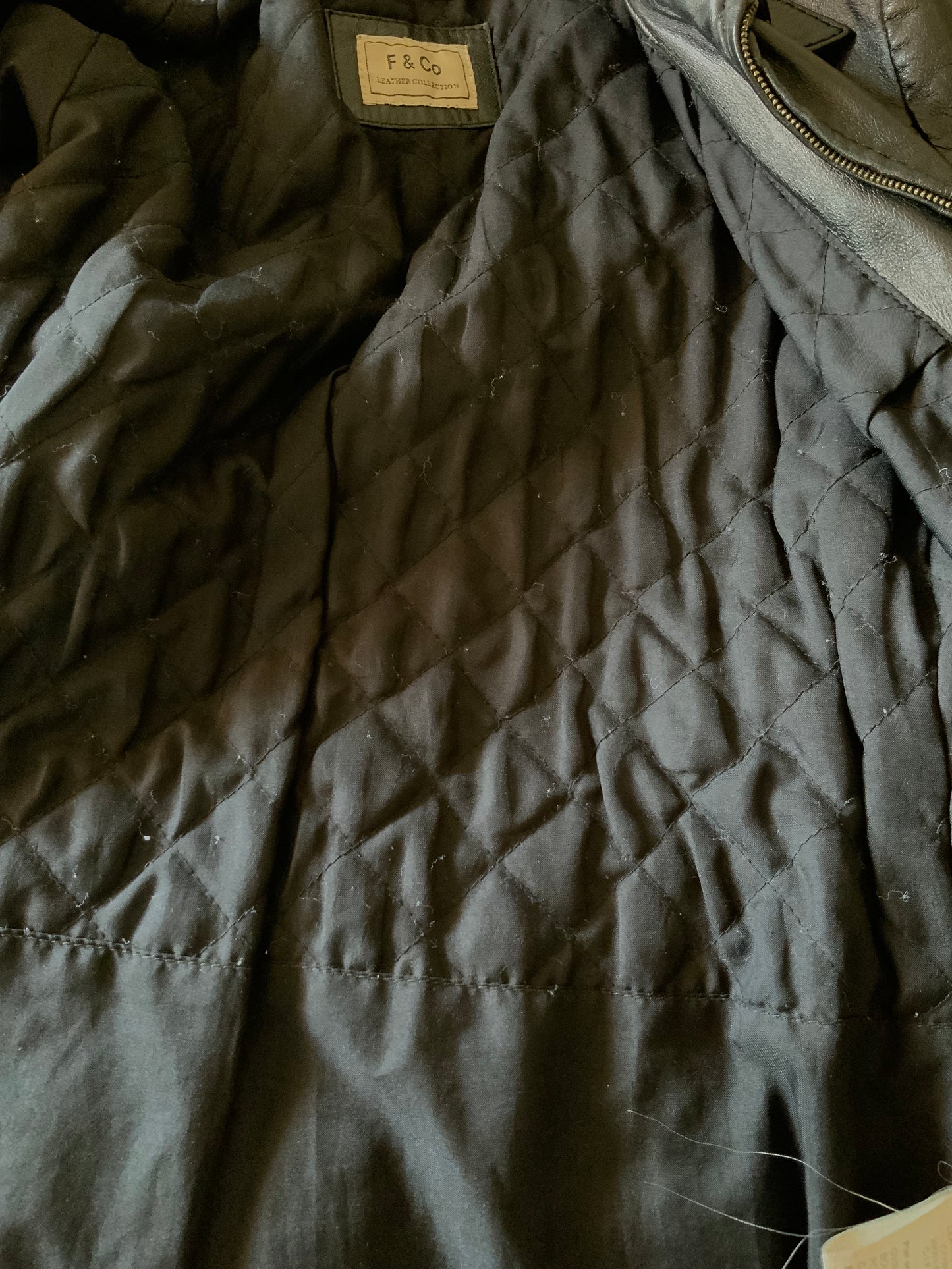 Veste en cuir noir