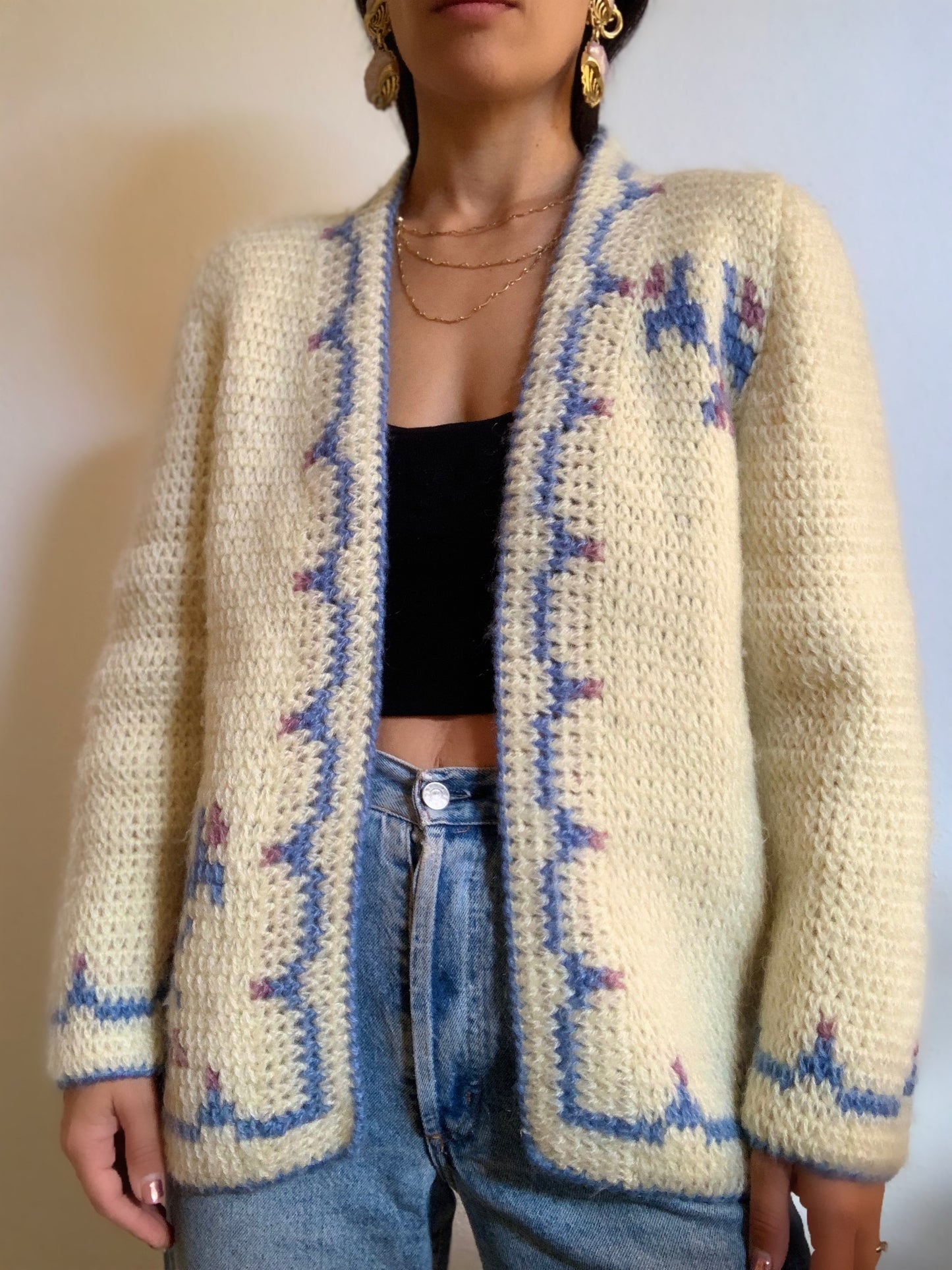 Cardigan ouvert fait main, crème et bleu - M