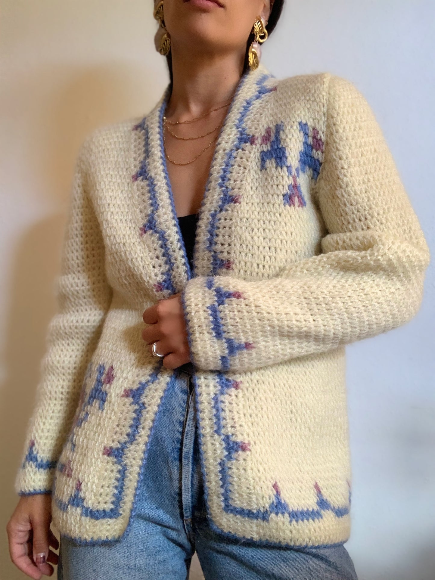 Cardigan ouvert fait main, crème et bleu - M
