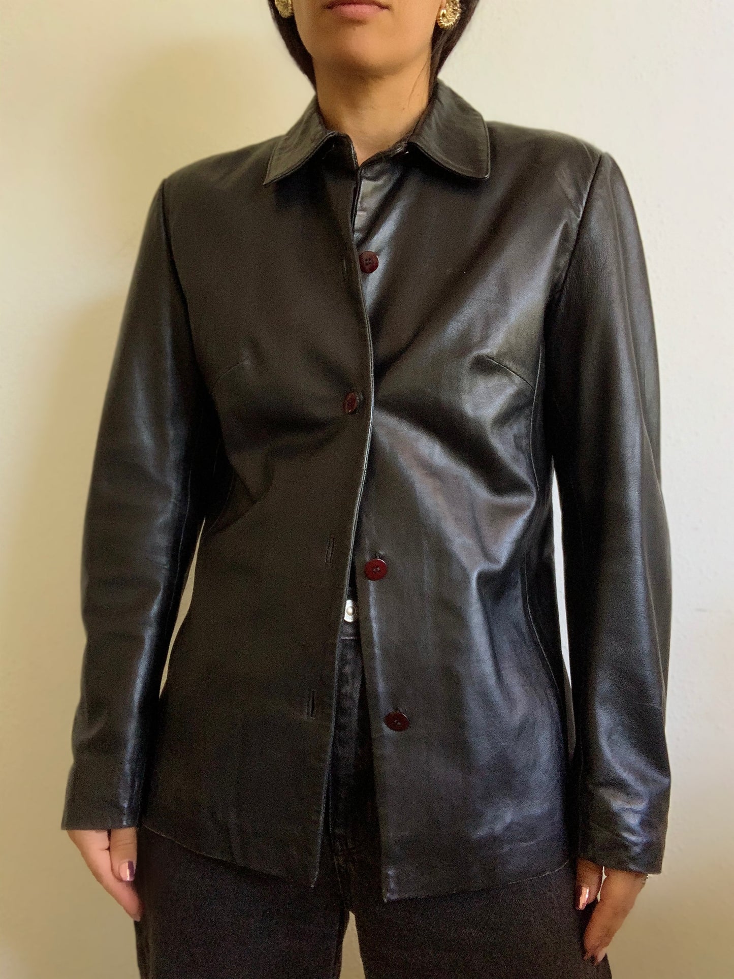 Blazer boutonné en cuir noir - L