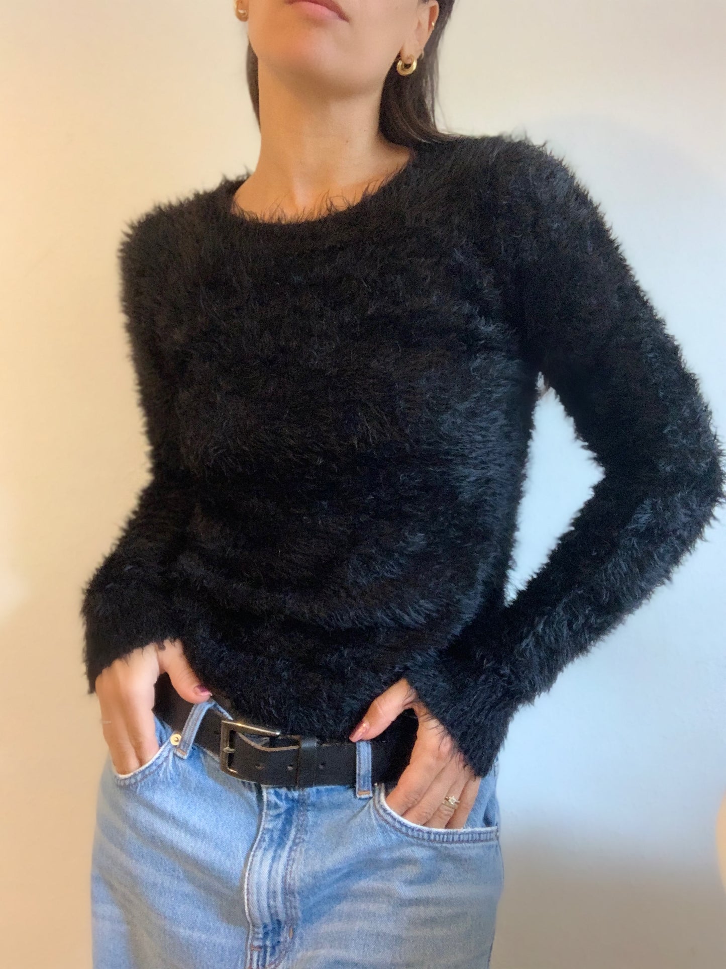 Top negro peludo de seda y lana - M