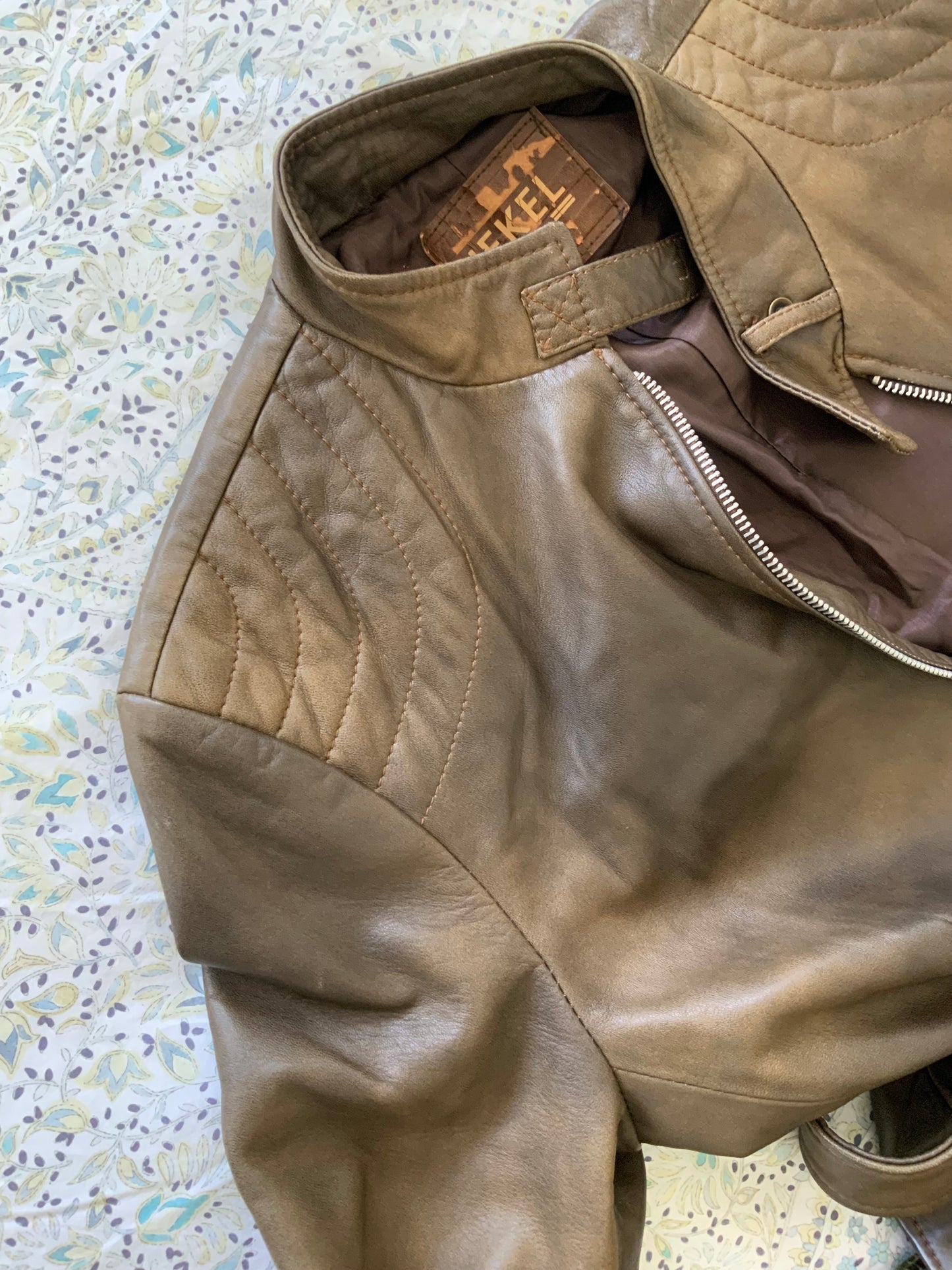 Veste en cuir marron saharienne - L