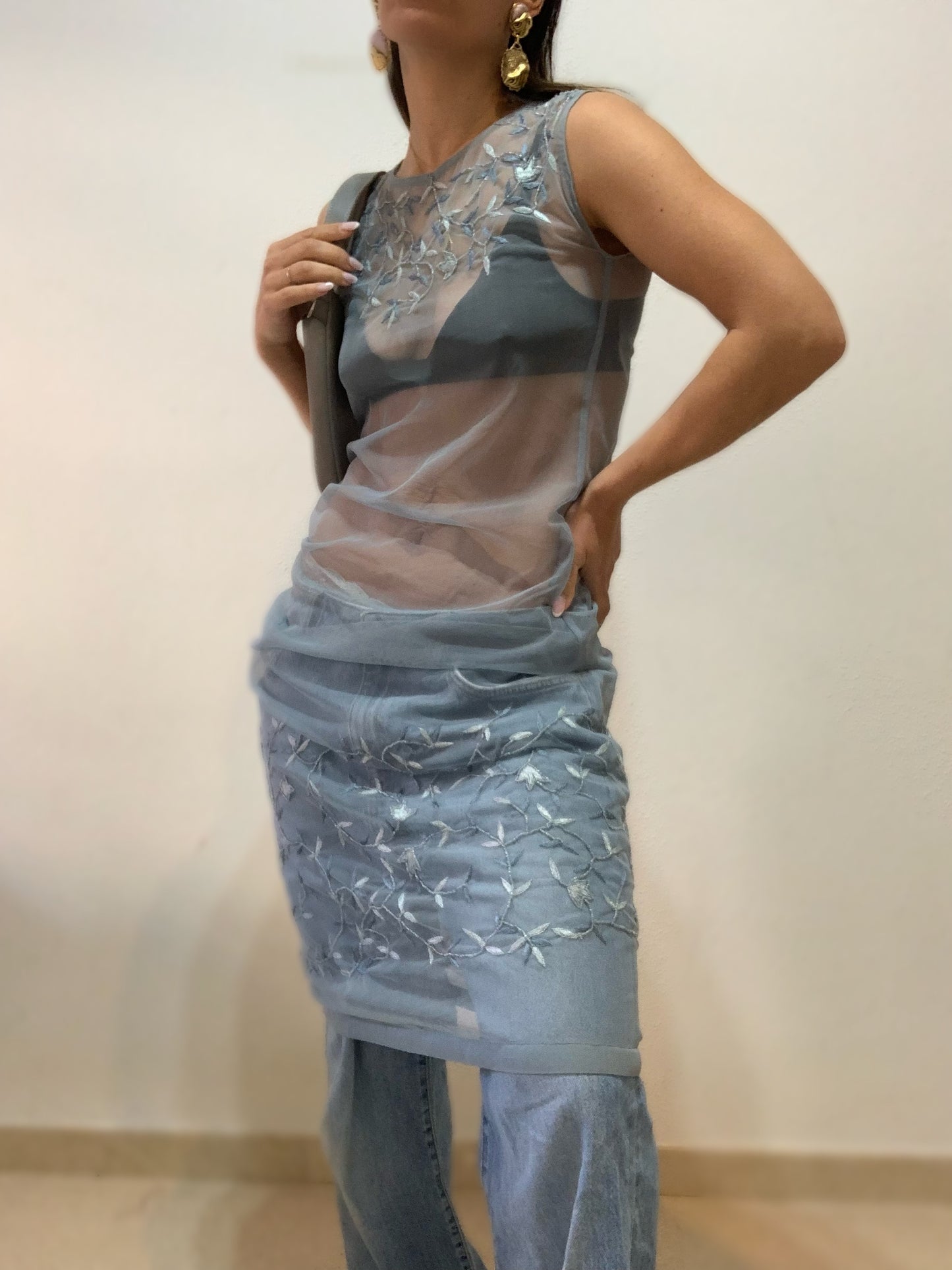Robe brodée grise transparente - M
