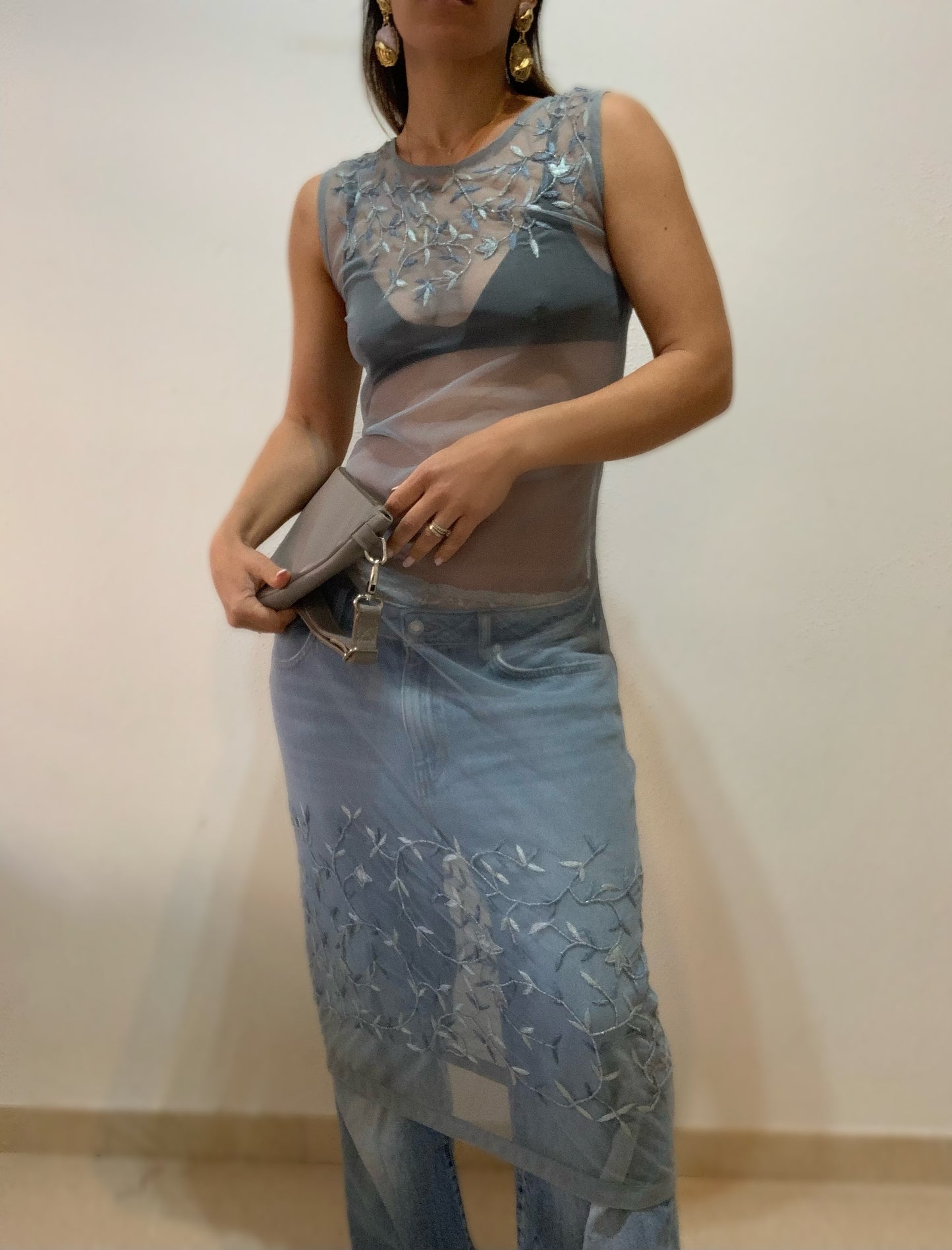 Robe brodée grise transparente - M