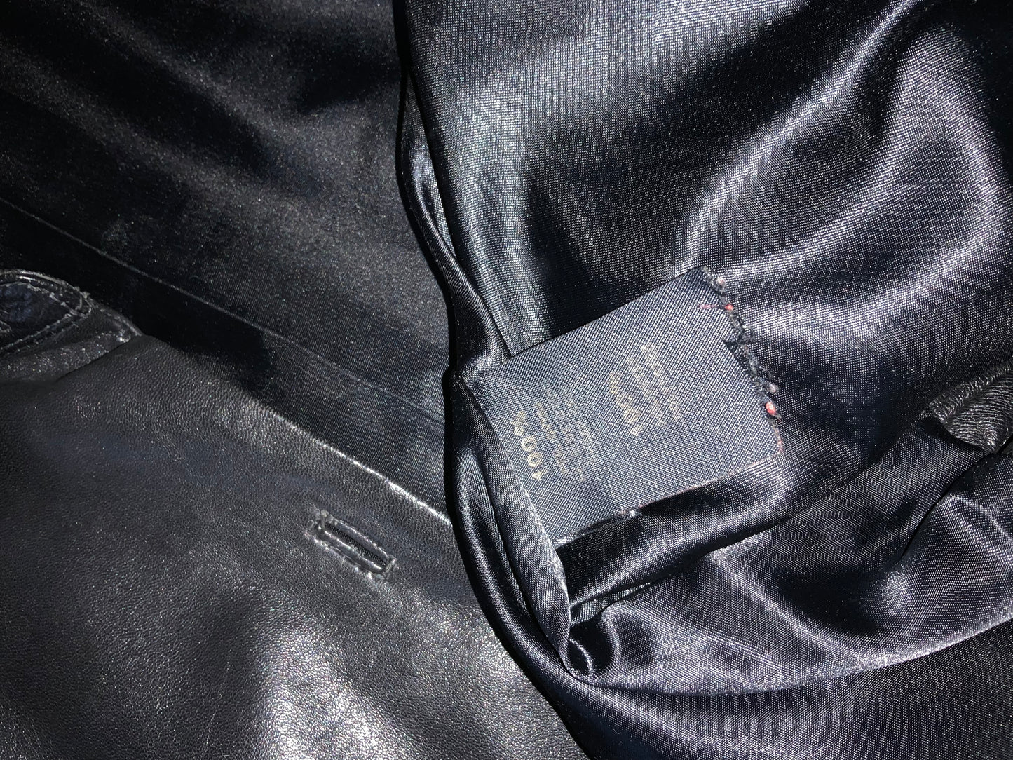 Blazer boutonné en cuir noir - L