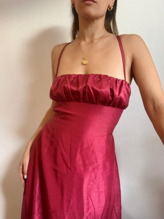 Robe longue dos nu en soie sauvage rouge - L