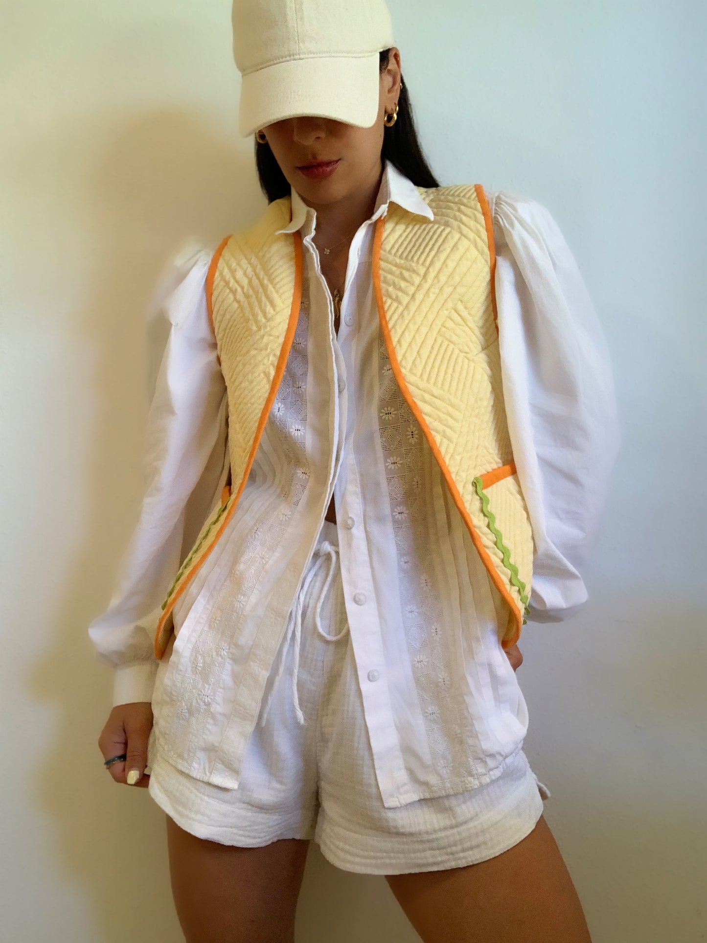 Chaleco Victoria retrabajado - amarillo, naranja y verde manzana