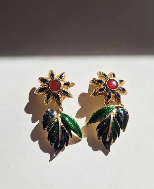 Vintage flower clip earrings