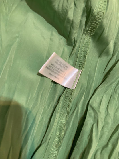 Jabot shirt in light green - M
